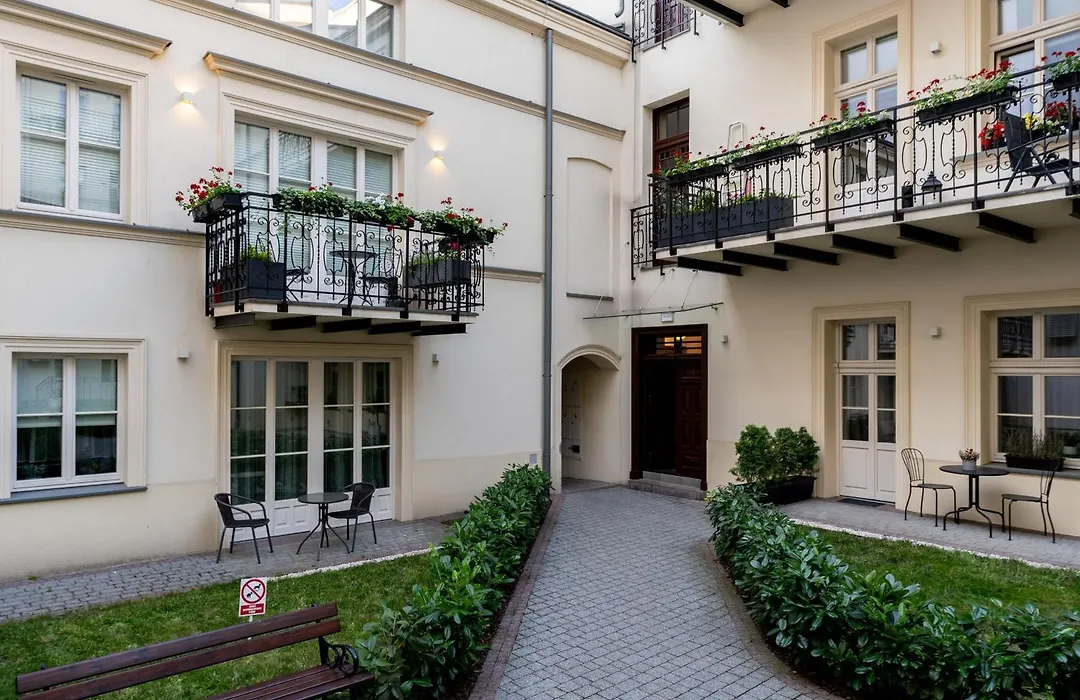 Apartament w sercu Krakowa-1